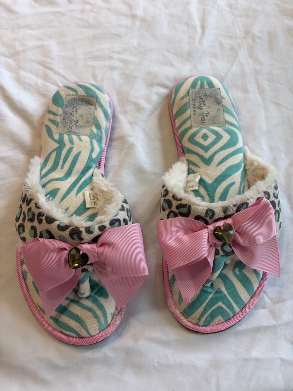 Pretty You London Faux-Fur Leopard Print Pink Bow Slide Slippers - Picture 4 of 7